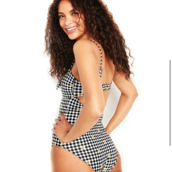 NWT Old Navy Tie-Front Keyhole Bandeau-Style One-Piece Swimsuit for Women - Picture 3 of 11